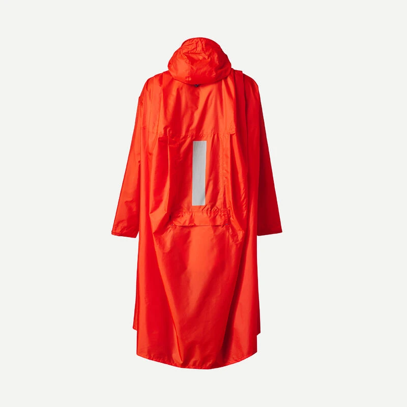 Quechua Poncho De Pluie De Randonnée - MT900 - 75L - Rouge - S/M 2 Quechua Poncho De Pluie De Randonnée - MT900 - 75L - Rouge - S/M – Image 2