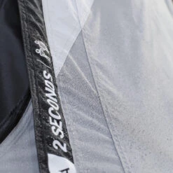 Quechua Tente De Camping - 2 SECONDS - 2 Places - Fresh & Black -Regatta Promos Boutique tente de camping 2 seconds 2 places fresh and black 4